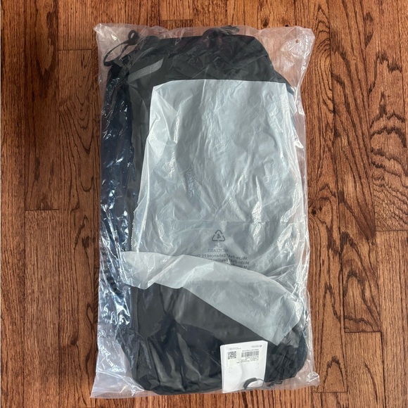 NWT Lululemon All Sport Backpack 28 L - Picture 8 of 9